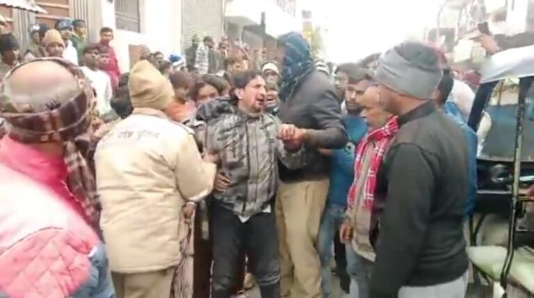 গো-মাংস বহনের মিথ্যা অপবাদ, শরিফকে নৃশংসভাবে গণপিটুনি হিন্দুত্ববাদীদের