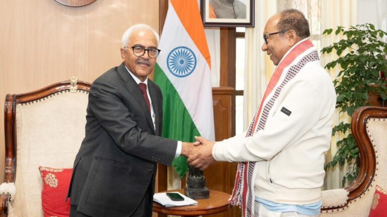 মণিপুরে কাটল রাষ্ট্রপতি শাসনের আঁধার: ইম্ফলের মসনদে খেমচাঁদ সিং, উপ-মুখ্যমন্ত্রী পদে দুই